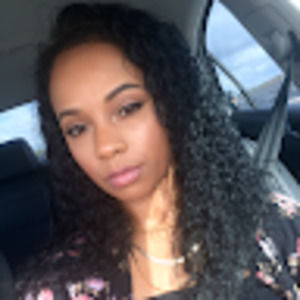 Meet your Posher, Briana